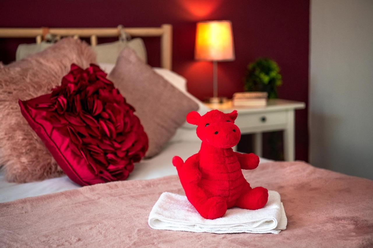 Cardiff Arms Bistro & Hotel Treorky Экстерьер фото
